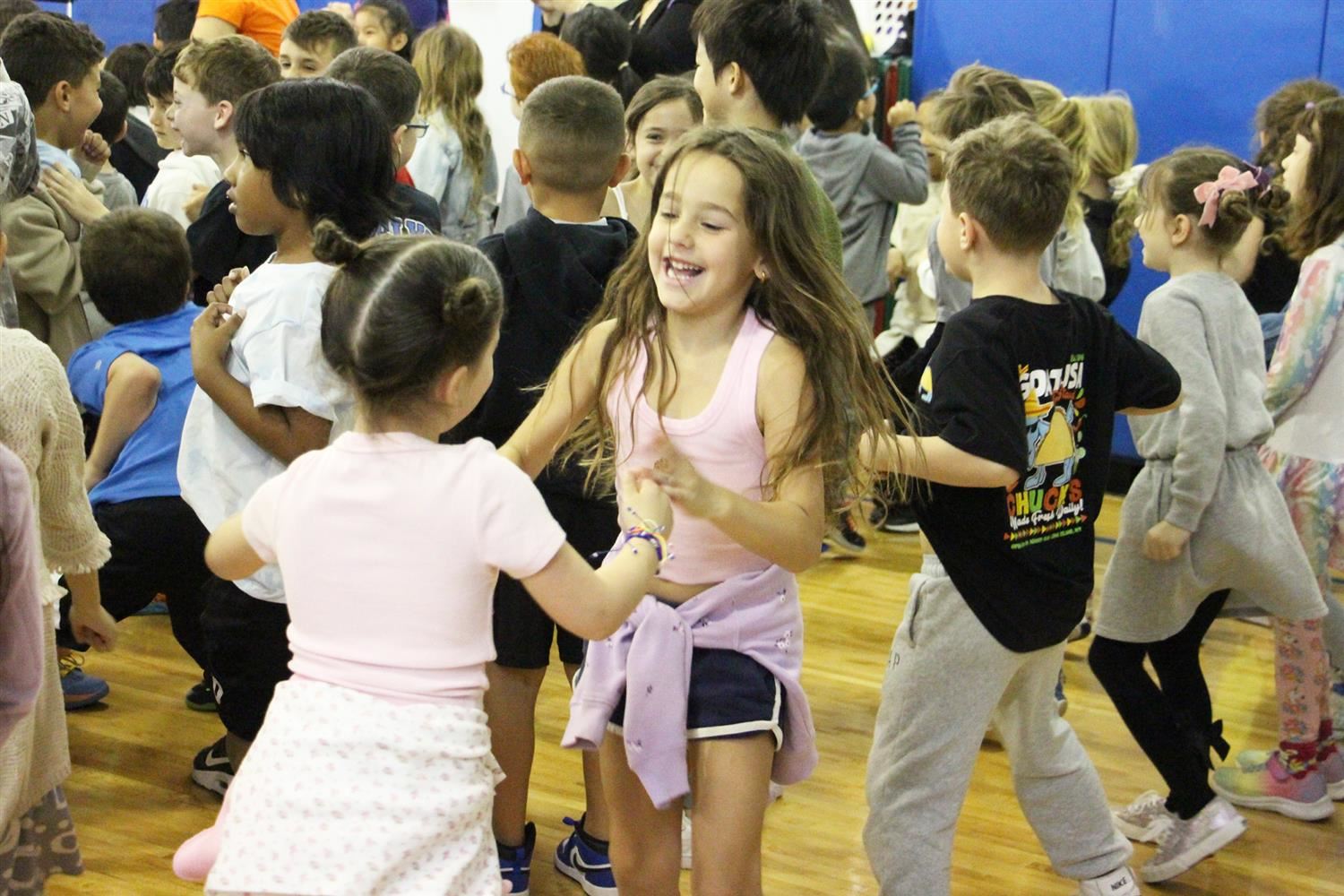  Brady Rymer Rocks Heights Elementary with High-Energy Show